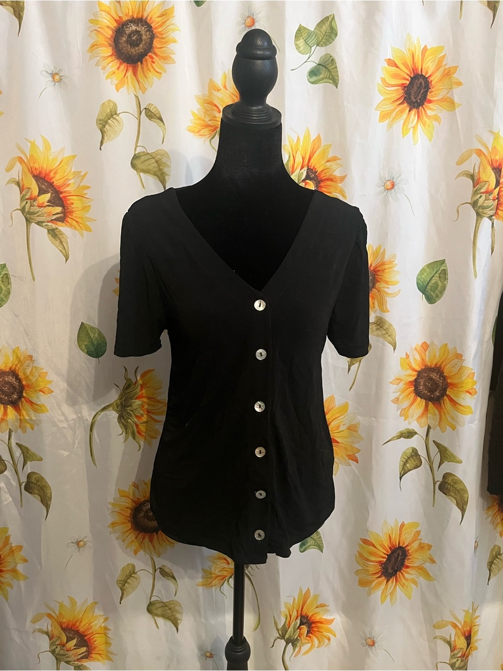Green Envelope Black Button-Front V-Neck Top